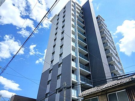 2022年9月築で北加賀屋駅徒歩7分。共働きで忙しいご夫婦へ。備え付けの食洗機と床暖房が毎日の家事負担を軽減し、ゆとりの時間を生み出します。弊社なら仲介手数料無料で、初期費用を賢く抑えることが可能。