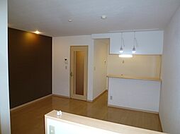 グランドゥール向ヶ丘 207 2階ワンルームのリビング/ダイニング