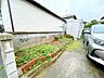 駐車場：花壇を撤去し拡張工事を行います。