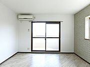 同物件内の他の部屋の写真です