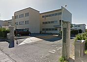 小諸市立美南ガ丘小学校（211m）