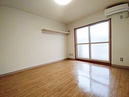 T’sタウン B棟 302