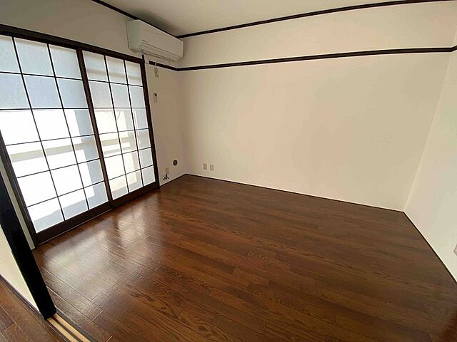 寝室