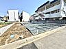 外観：2号棟【外観】こちらの物件に少しでもご興味がありましたら、お気軽にお電話下さい。ネット上で「見えない物」「わからない事」でも、実際にご見学いただくことで、手に取るようにおわかりいただけるはず…