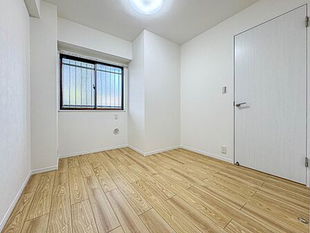【洋室4帖】充実した生活は伸びやかな居室空間から始まります