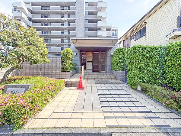 玄関を拡大表示