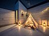 バルコニー：【スカイバルコニー】屋上はスカイバルコニーになっています。※CGでインテリア配置