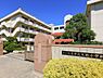周辺：小学校 700m 大牧小学校(大牧小学校(学校が位置する場所は、西側に区画された住宅街、東側に見沼の田園風景が広がる、とても落ちついた環境です。確かな学力の向上を図り、豊かな心と健やかな身体…