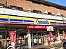 周辺：コンビニ 240m ミニストップ さいたま上小店(ミニストップ さいたま上小店　徒歩4分)