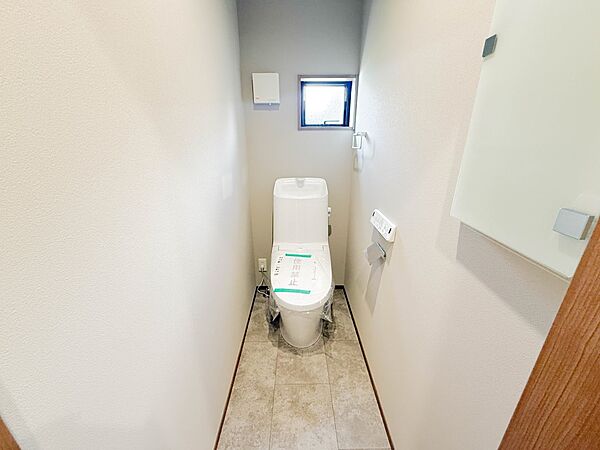 トイレを拡大表示