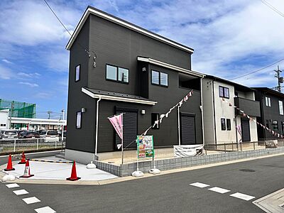 外観：【外観】こちらの物件が少しでも気になるようでしたら、お気軽にお問合せください。人生でいちばん大きなお買い物ですので、ゆっくりご見学ください。ネット上の画像と実際の見学では、リアル感がまるで違…