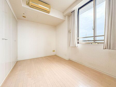 【洋室6帖】充実した生活は伸びやかな居室空間から始まります