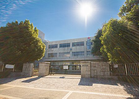 中学校 390m さいたま市立与野西中学校