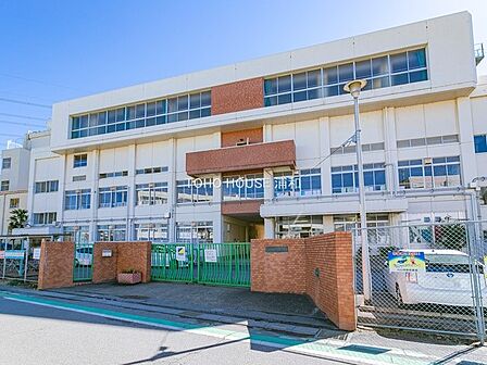 小学校 1700m 川口市立神根東小学校