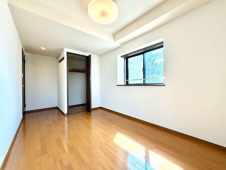 【洋室】充実した生活は伸びやかな居室空間から始まります