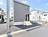 外観：【前面道路】車の通行が少ないので、静かな住環境を維持することができます。