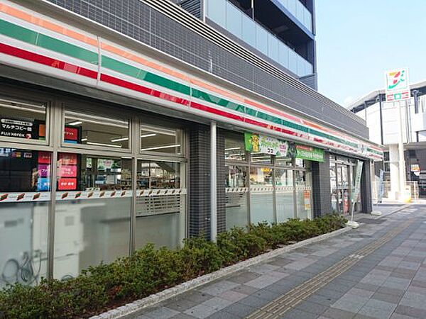 画像16:【コンビニエンスストア】セブンイレブン 扇大橋駅前店まで678ｍ