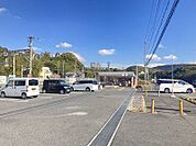 セブンイレブン柏原高井田店 徒歩8分。 630m