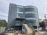 周辺：柏原市立国分図書館 徒歩3分。 170m