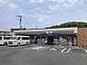 周辺：セブンイレブン藤井寺国府1丁目店 徒歩7分。 500m