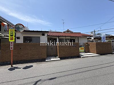 外観:近鉄南大阪線「藤井寺駅」まで徒歩約14分の立地!徒歩1分の場所にバスの停留所がございますので、雨の日はバスを利用するのもいいですね! 外観:近鉄南大阪線「藤井寺駅」まで徒歩約14分の立地!徒歩1分の場所にバスの停留所がございますので、雨の日はバスを利用するのもいいですね!