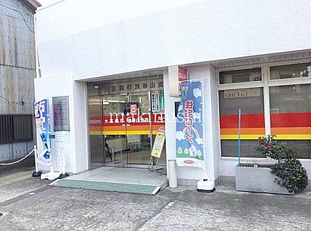 徳島大正銀行浅香山支店 徒歩13分。 970m