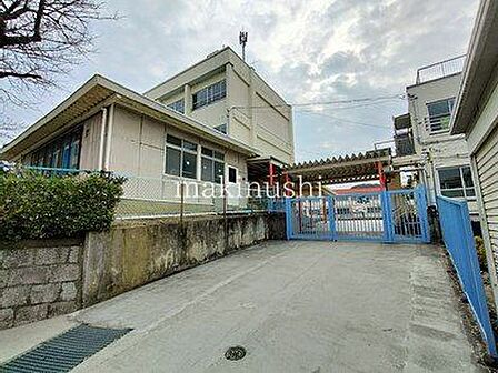 藤井寺市立道明寺小学校 徒歩10分。 800m