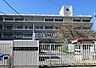 周辺：松原市立高見の里小学校 徒歩10分。※2026年4月より松原西小学校は河合小学校と統合(高見の里小学校) 760m