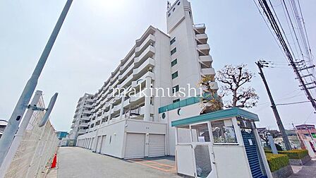 近鉄南大阪線「土師ノ里」駅までは徒歩11分!小・中学校までは徒歩10分圏内!通学にも安心の立地!(道明寺小学校まで約750m/道明寺中学校まで約230m)