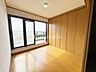 洋室：洋室です。お片付けも楽ちんです。ベッドを置いて机をおいてテレビをおいてもすっきりとしたお部屋に仕上がります。とても快適なお部屋です。