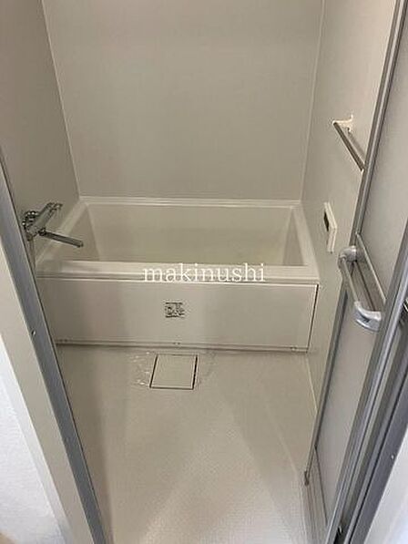 浴室ユニットバスは、　　・浴室のお手入れ　　・掃除が楽になる　　・断熱性・保温性これも主婦ファースト！