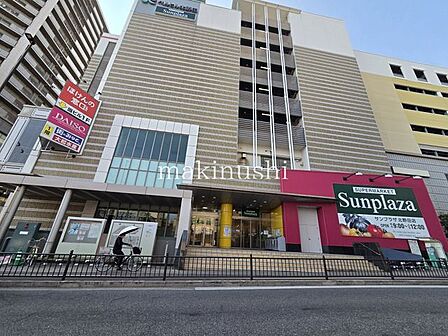サンプラザ北野田店 徒歩24分。 1860m