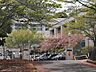 周辺：河南町立かなん桜小学校 徒歩3分。 180m