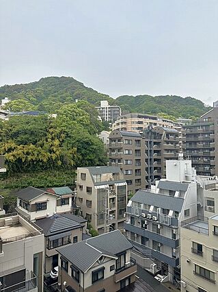お部屋は8階・...
