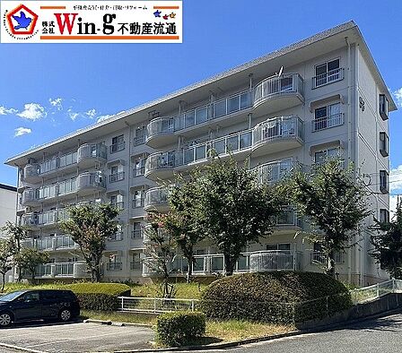 南向き、角部屋、最上階、日当たり・通風・眺望良好、室内リフォーム歴有・丁寧にご使用、ＬＤＫ約12帖、キッチン・浴室窓あり、出窓、両面バルコニー、エアコン３台付き、近隣施設良好など魅力的です♪