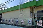 八王子市立 恩方保育園午前7時30分から午後6時30分まで保育の方針/子どもが人格を形成していくうえで、自己肯定感を持てるようにすることが大切です。西東京バス「上川原宿」停留所から、徒歩5 700m