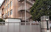 八王子市立　由木中学校教育目標/豊かな心をもち、優しく強い人　心身の健康に努め、夢と志を抱く人　向上心と主体性に富み、共に学ぶ人 2800m