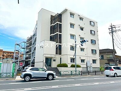 外観：1981年築、RC構造の物件になります。5階建ての最上階で日当たり・眺望良好！2SLDKですのでプライベート空間もしっかり確保できます◎