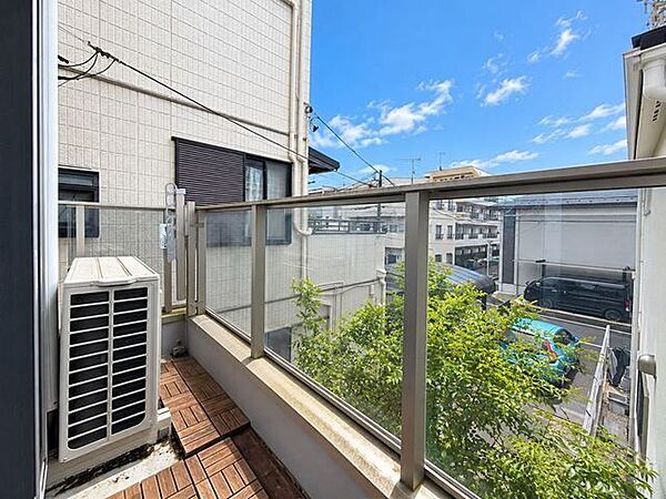 バルコニーを拡大表示