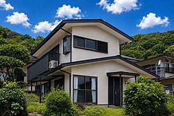 木の温もりが映える、和モダン住宅