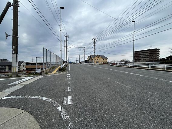【前面道路】前...