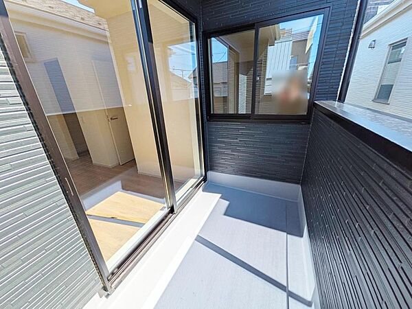 バルコニーを拡大表示