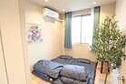 洋室5帖寝室にも十分な広さです。