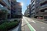 その他：敷地北側の前面道路