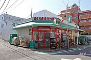 まいばすけっと(経堂2丁目店)の外観