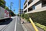 その他：敷地南西側の前面道路