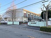 新松戸南中学校まで640m　徒歩約8分