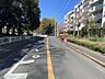 その他：周辺は緑豊かな住宅街！小中学校まで徒歩圏内と無理なく通えて安心です♪