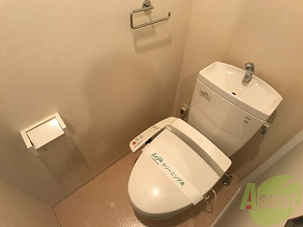 画像11:トイレにはウォッシュレットが付いているので安心です。