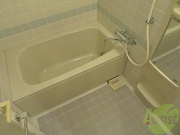 画像4:浴室は充分な広さ。湯舟にゆっくり浸かりお身体癒してください♪